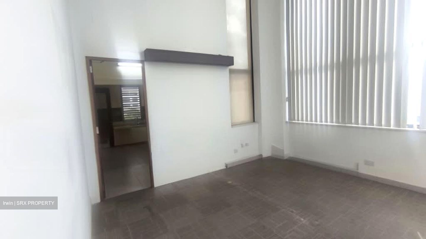 Toh Guan Road (D22), Warehouse #576601311
